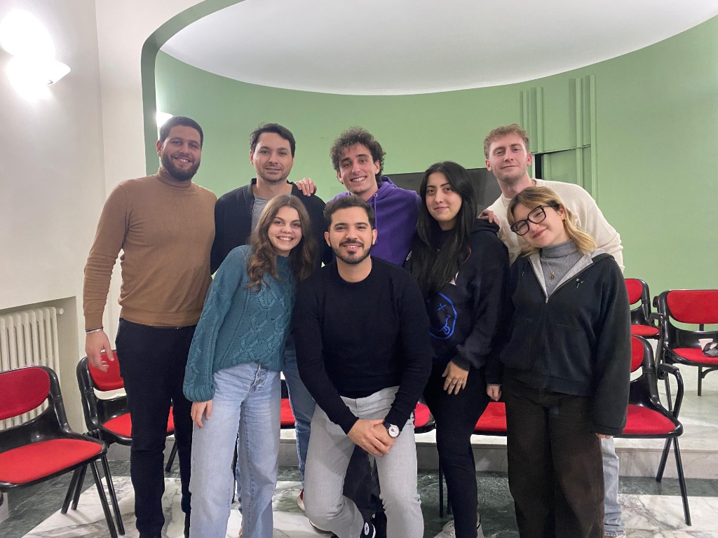 Gruppo di giovani universitari
